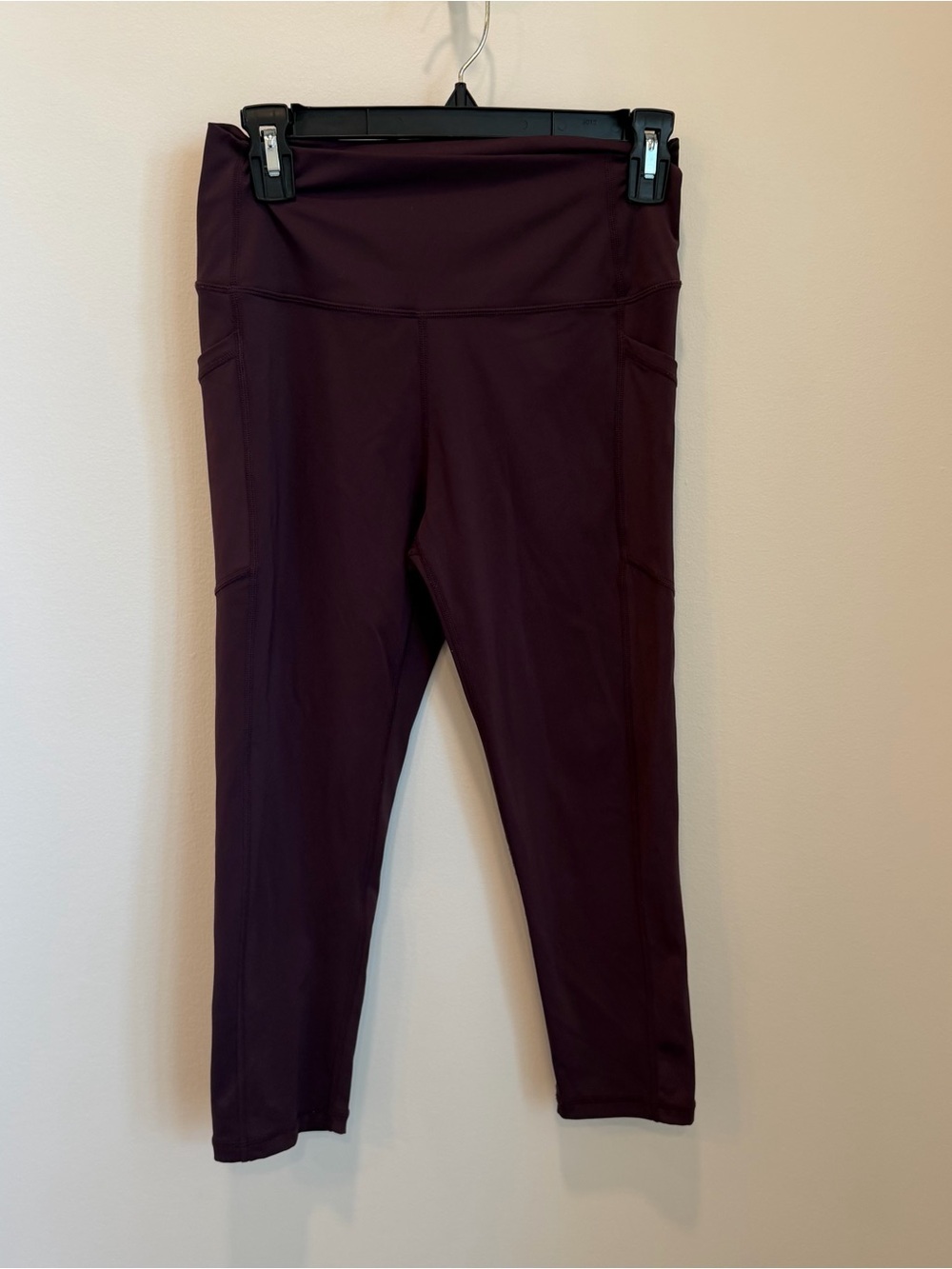 ZYIA Active Purple Pocket Capri Leggings Womens 8-10 High Rise Athletic Yoga Med